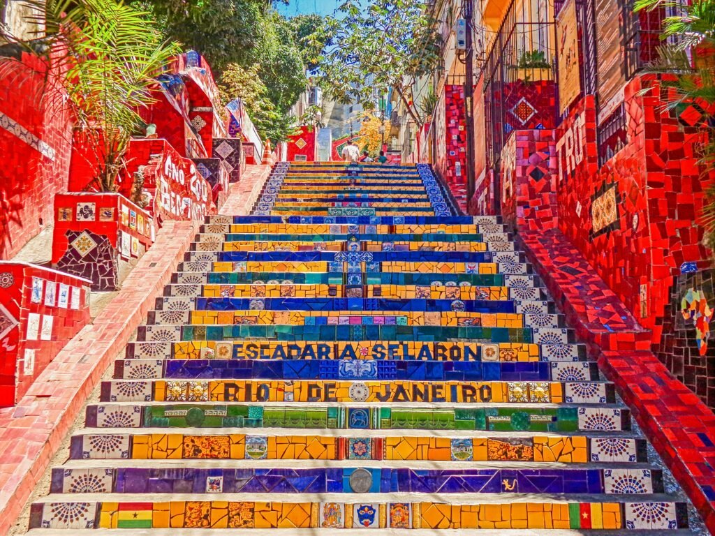 Escadaria Selarón – Renkli merdivenler, karnavalda bambaşka