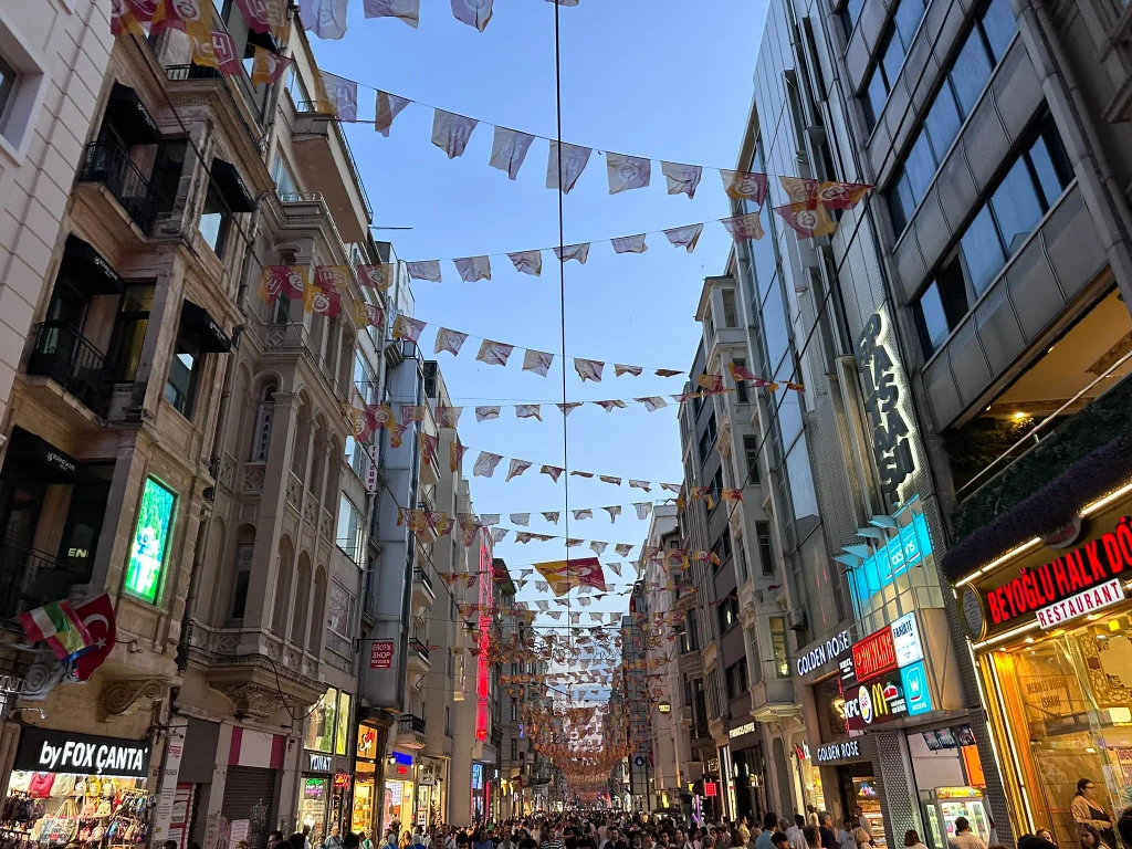 İstiklal Caddesi